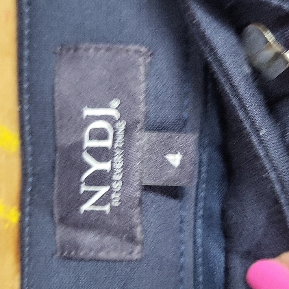 NYDJ lift and tuck dress trouser/pants size 4 Navy